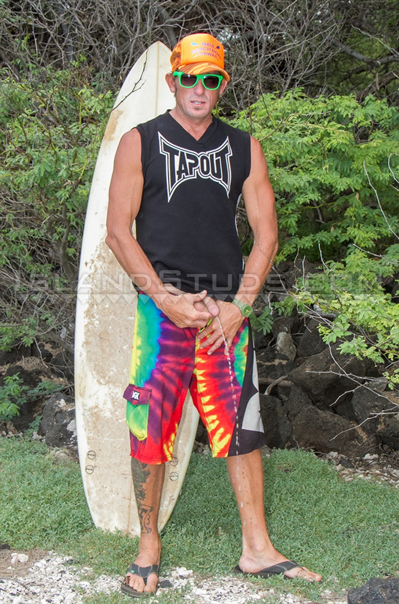 Sexy Surfer Van Is A Real Straight Kite Surf Instructor Wankrdude