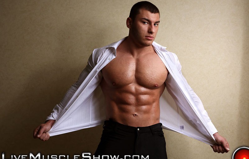 20 year old big muscle boy Lev Danovitz shows off his huge muscled body