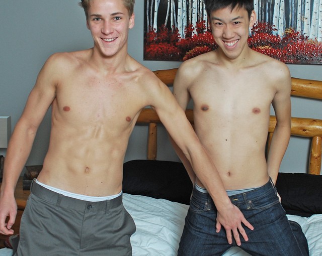 Young naked boys Ayden Troy and Alex Case at Broke Straight Boys