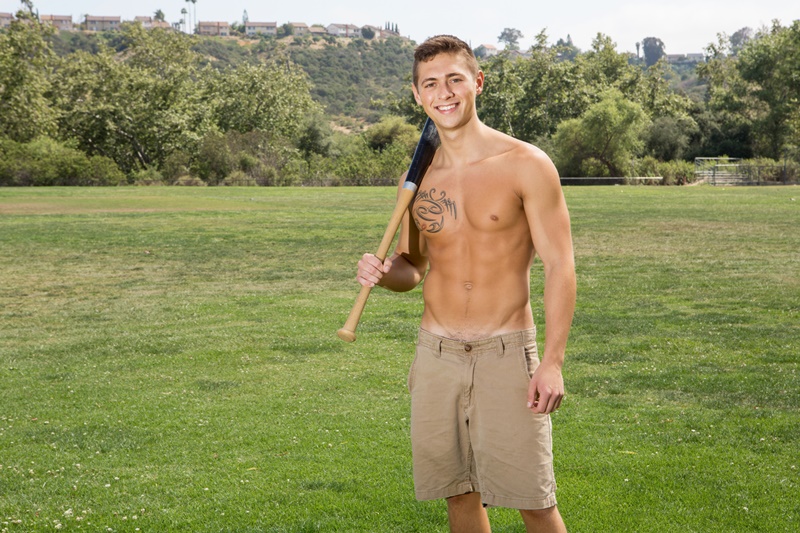 SeanCody-smooth-chest-young-muscle-dude-Jess-Lane-Bareback-ass-fucking-big-raw-dick-anal-assplay-bubble-butt-ripped-six-pack-abs-men-kiss-002-gay-porn-sex-gallery-pics-video-photo